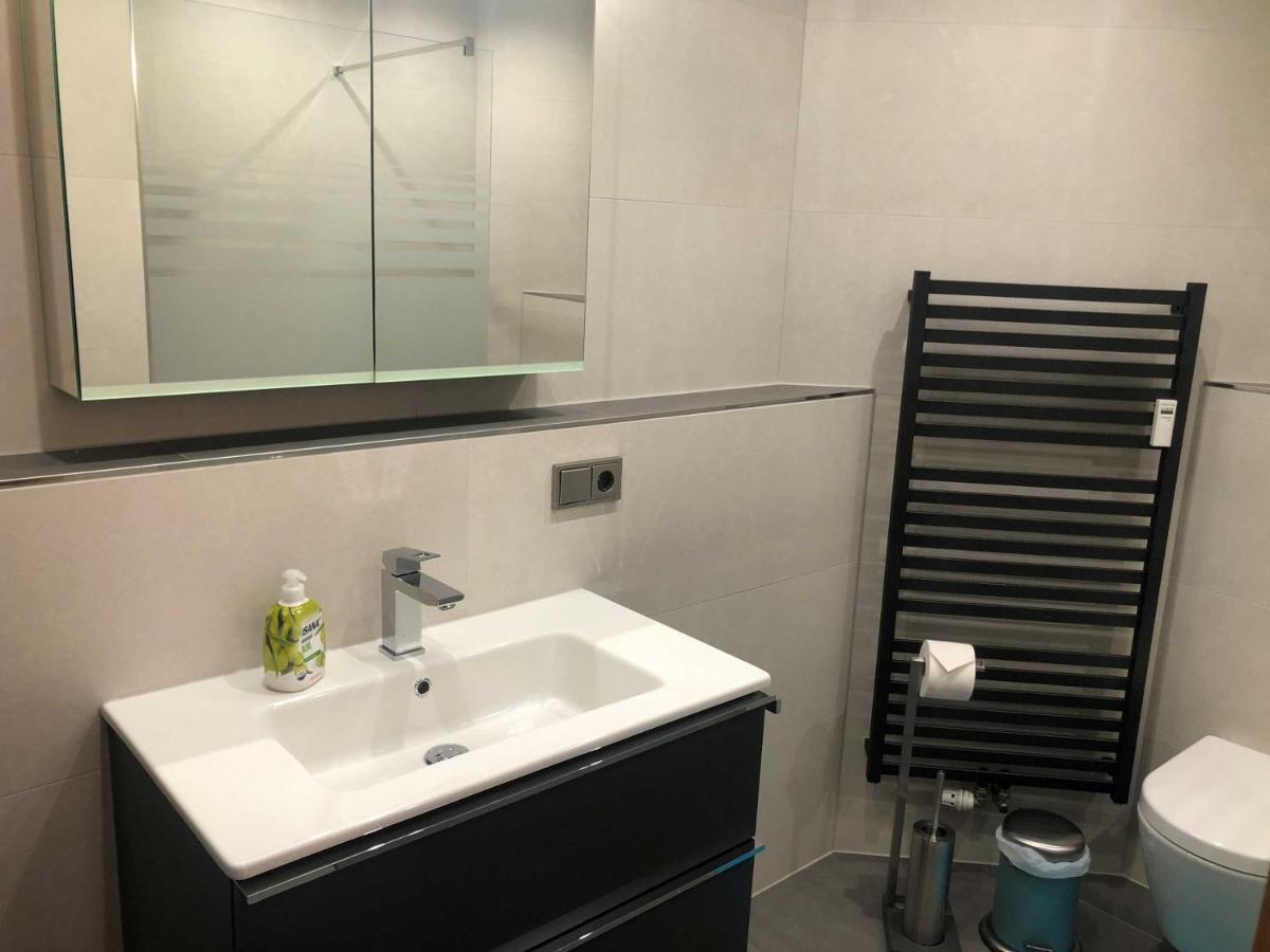 Ferienwohnung Lena Mit Terrasse Und Tiefgarage Koserow Exteriör bild